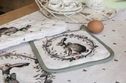 Broodmandje haas en roosjes groen