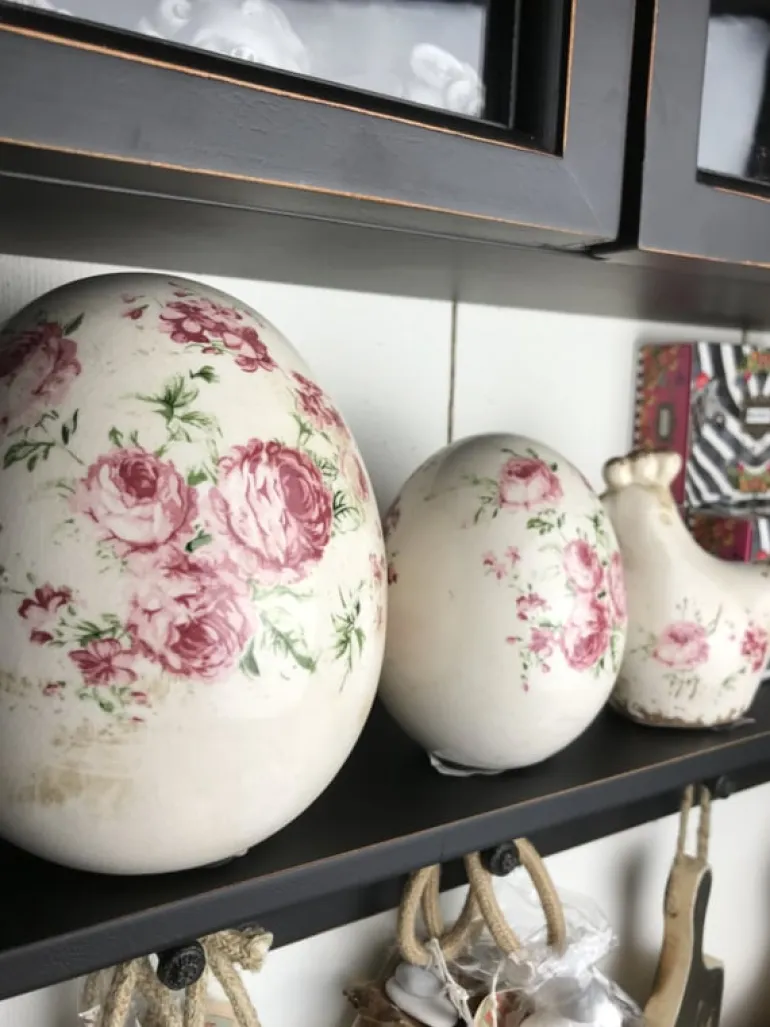 Decoratie kip met roosjes (M)