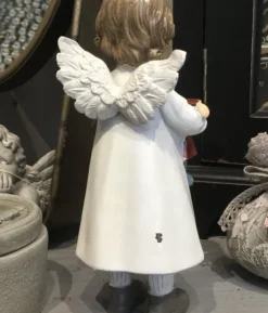 Engeltje staand met popje 6*5*14