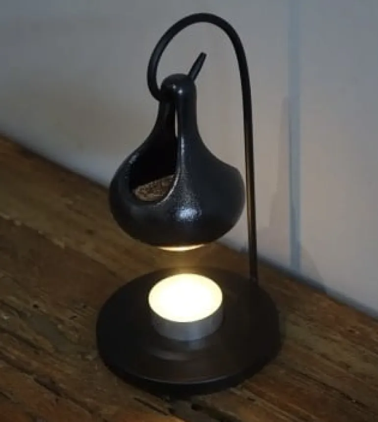 Geurbrander P druppel zwart 9,5*9,5*19