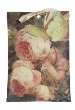 Geurzakje pioenrozen met vlinder