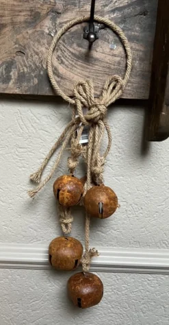 Hanger bellen roestbruin (L)  56 cm