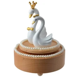Houten muziekdoos met zwaantjes 11*15