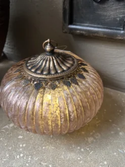 Lantaarn met LED 17*15 roze glas