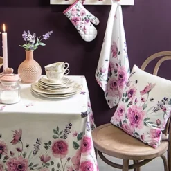 Pannenlap rozen en vlinders roze