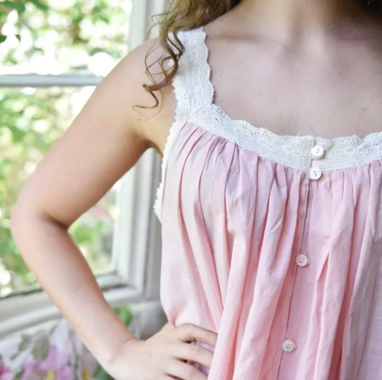 Romantisch nachthemd broderie Jodie roze