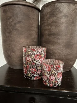 Set van 2 waxinelichthouders pioenrozen