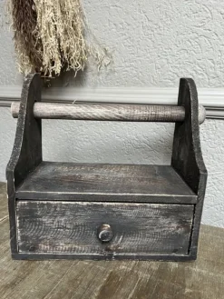 Stoere houten keukenrolhouder met lade vergrijsd 28*33*15